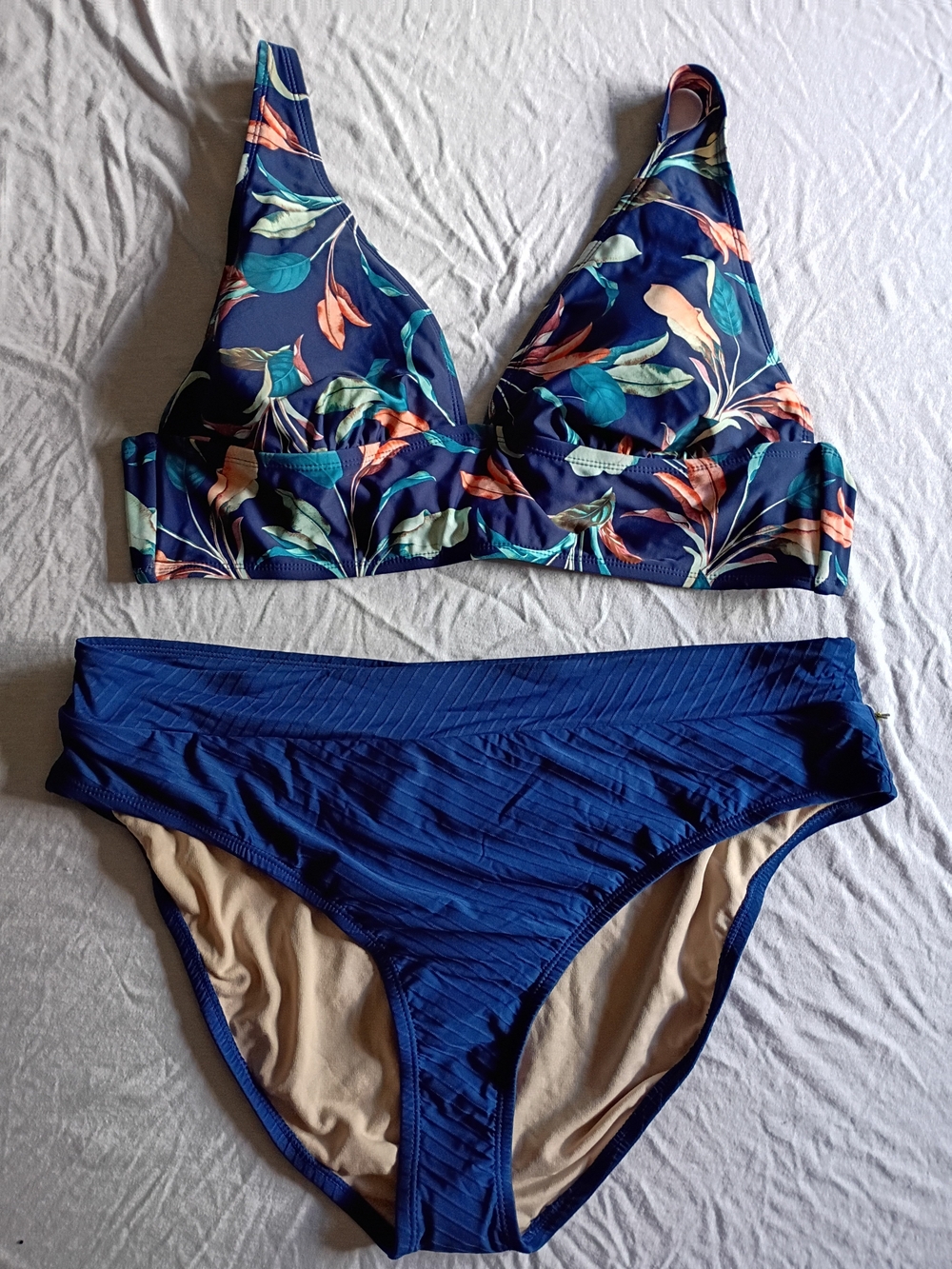 2X Navy Floral Print Triangle Bikini Top w/Solid Navy Briefs